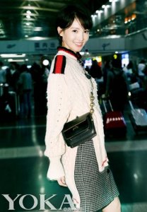 金晨2025年怎么了(金晨脸怎么了)