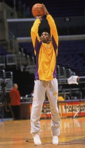 「篮球壁纸第10期」:科比、莫兰特、罗斯、伦纳德、安东尼等