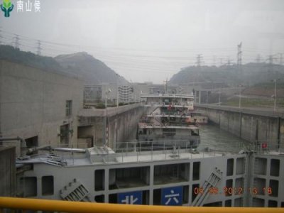 三峡大坝导游词2000字最新(三峡大坝导游词800字)