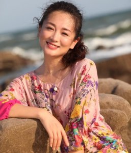 知名演员涓子:当红时低调嫁圈外丈夫,先后生两子,46岁越活越美
