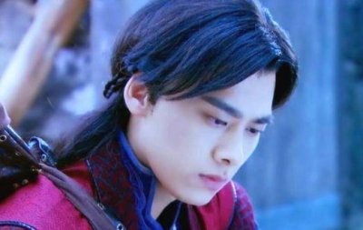 李易峰和刘亦菲同时发文,官宣恋情,配文“往后余生,我只有你”