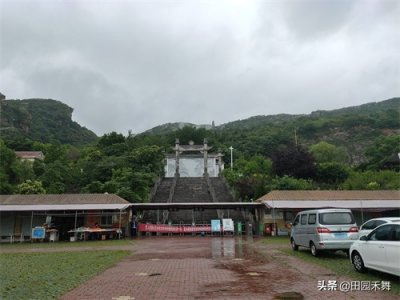 连云港云龙涧风景区,龙腾满涧水、瀑布石上流,美景总在风雨中