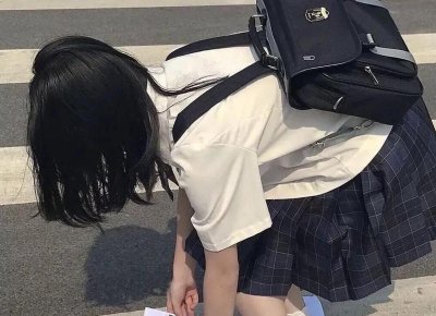 与女性朋友聊天话题 这三类不容易引起暧昧