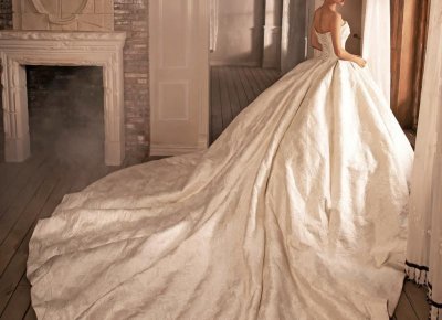 为什么我坐他上面总是掉出来 女孩子坐在上面怎么样才不累